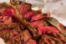 Ami la carne? Ora puoi berla, all’americana. Se questo significa promuovere la dieta mediterranea …